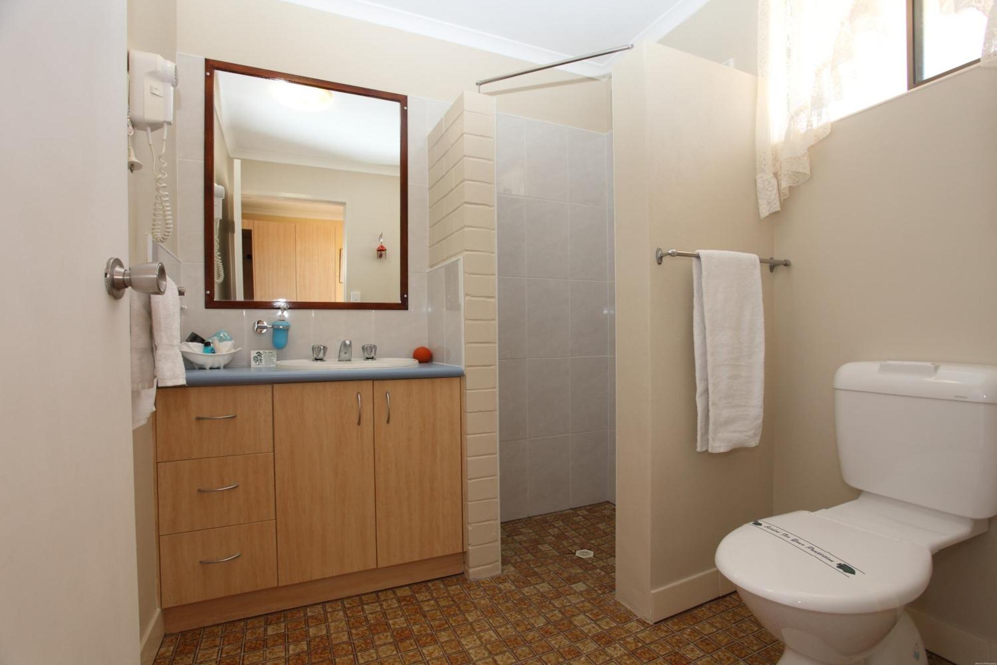 Pialba Motor Inn Hervey Bay Bagian luar foto