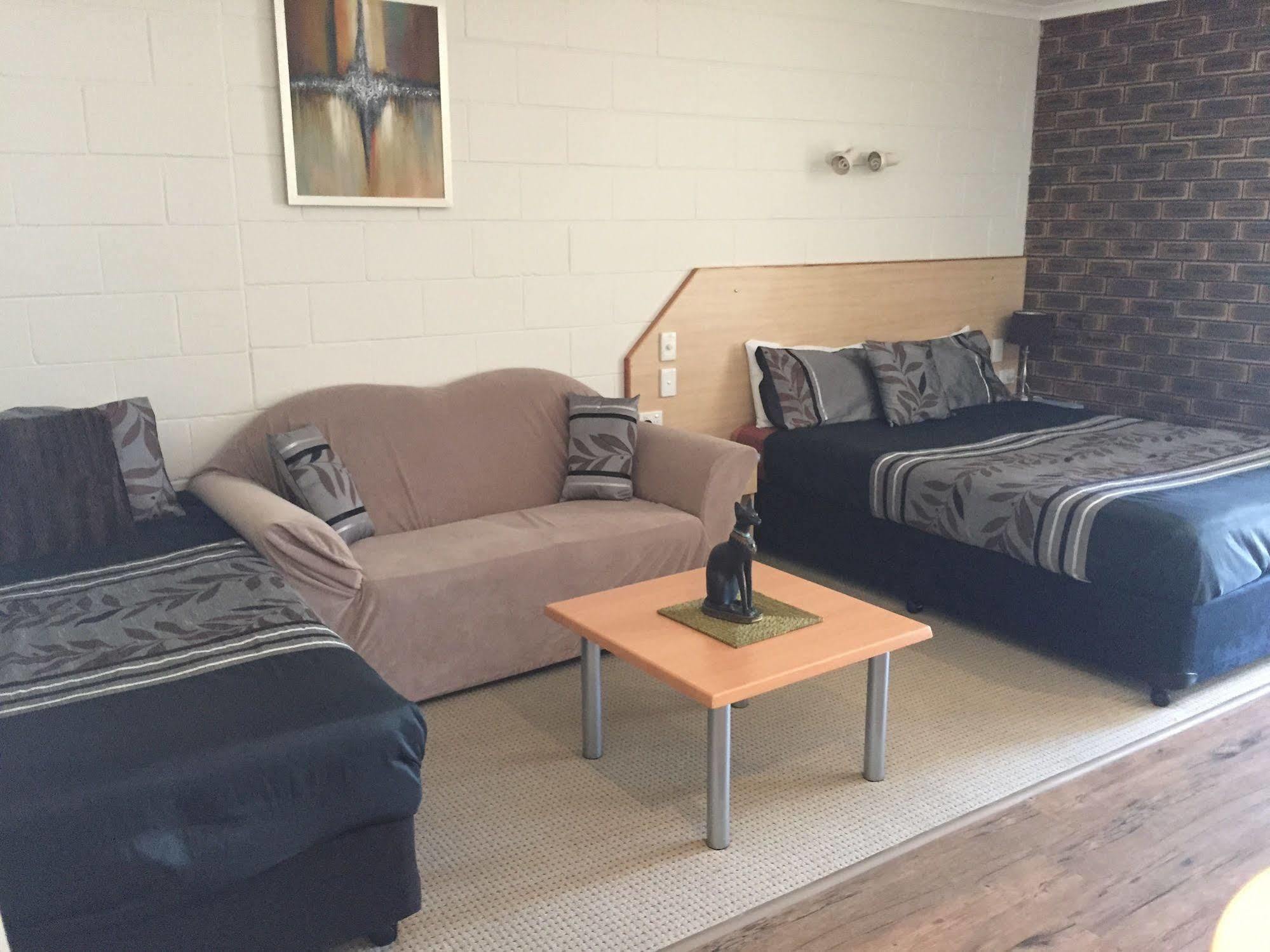 Pialba Motor Inn Hervey Bay Bagian luar foto
