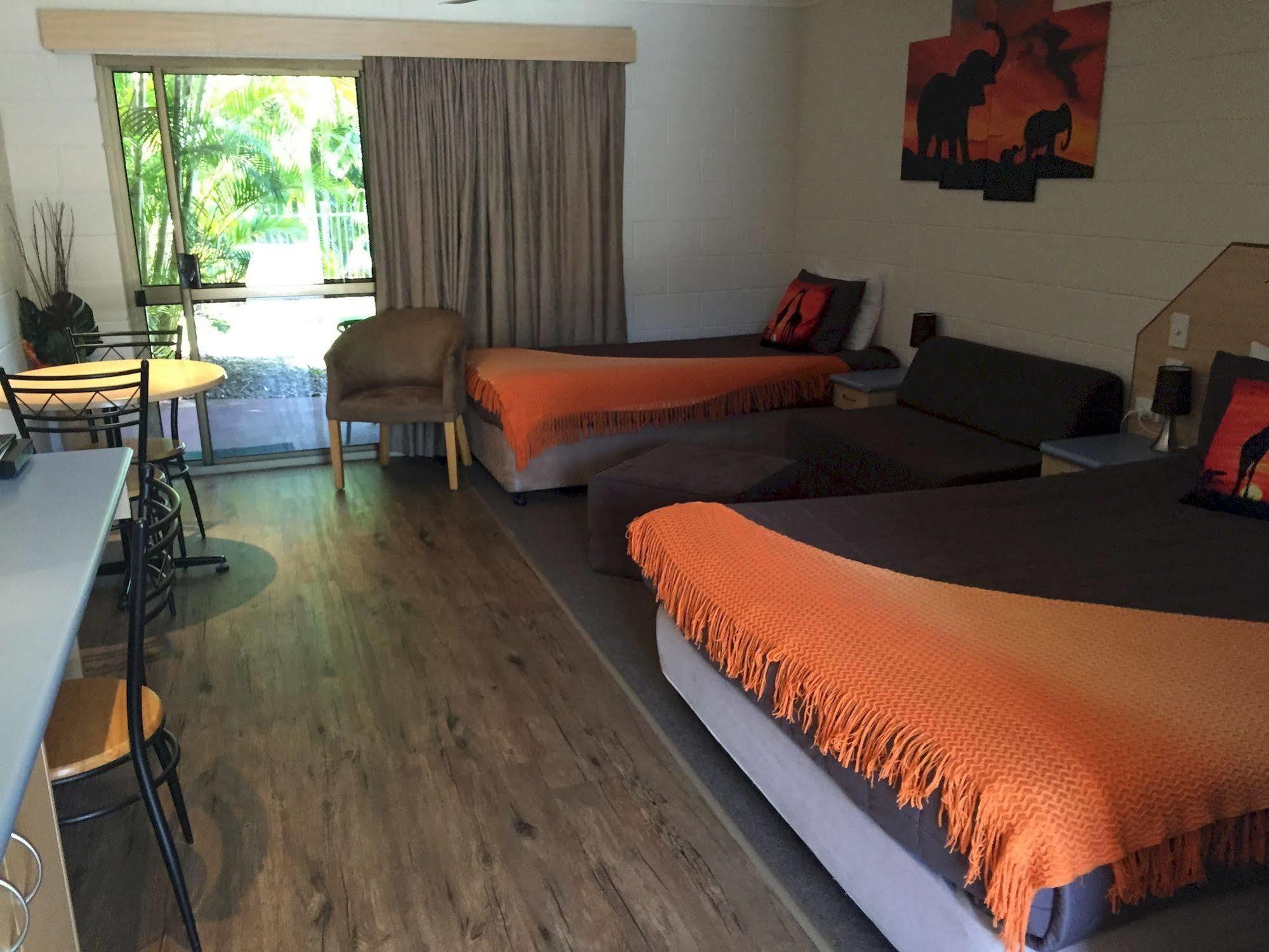 Pialba Motor Inn Hervey Bay Bagian luar foto