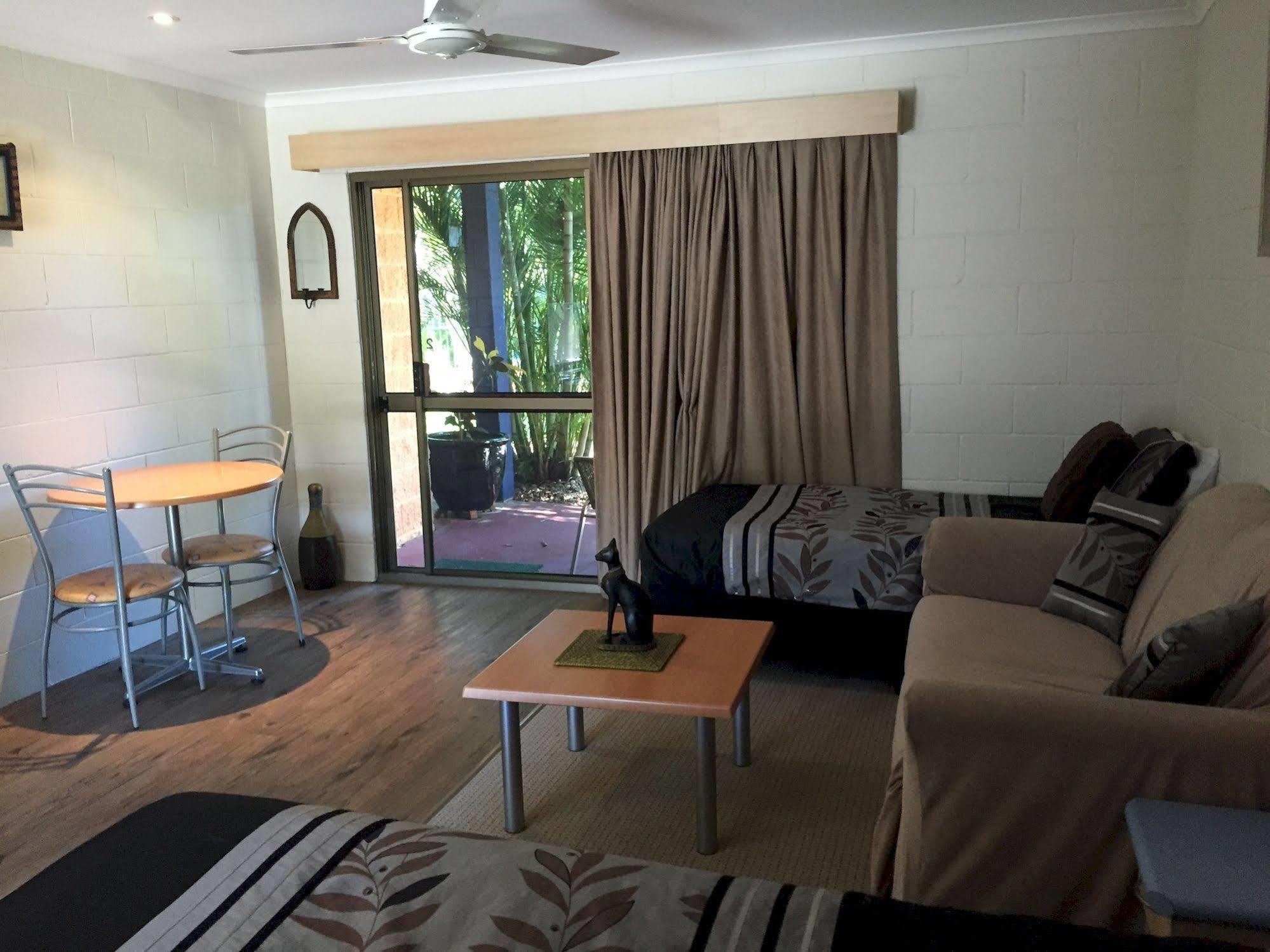 Pialba Motor Inn Hervey Bay Bagian luar foto