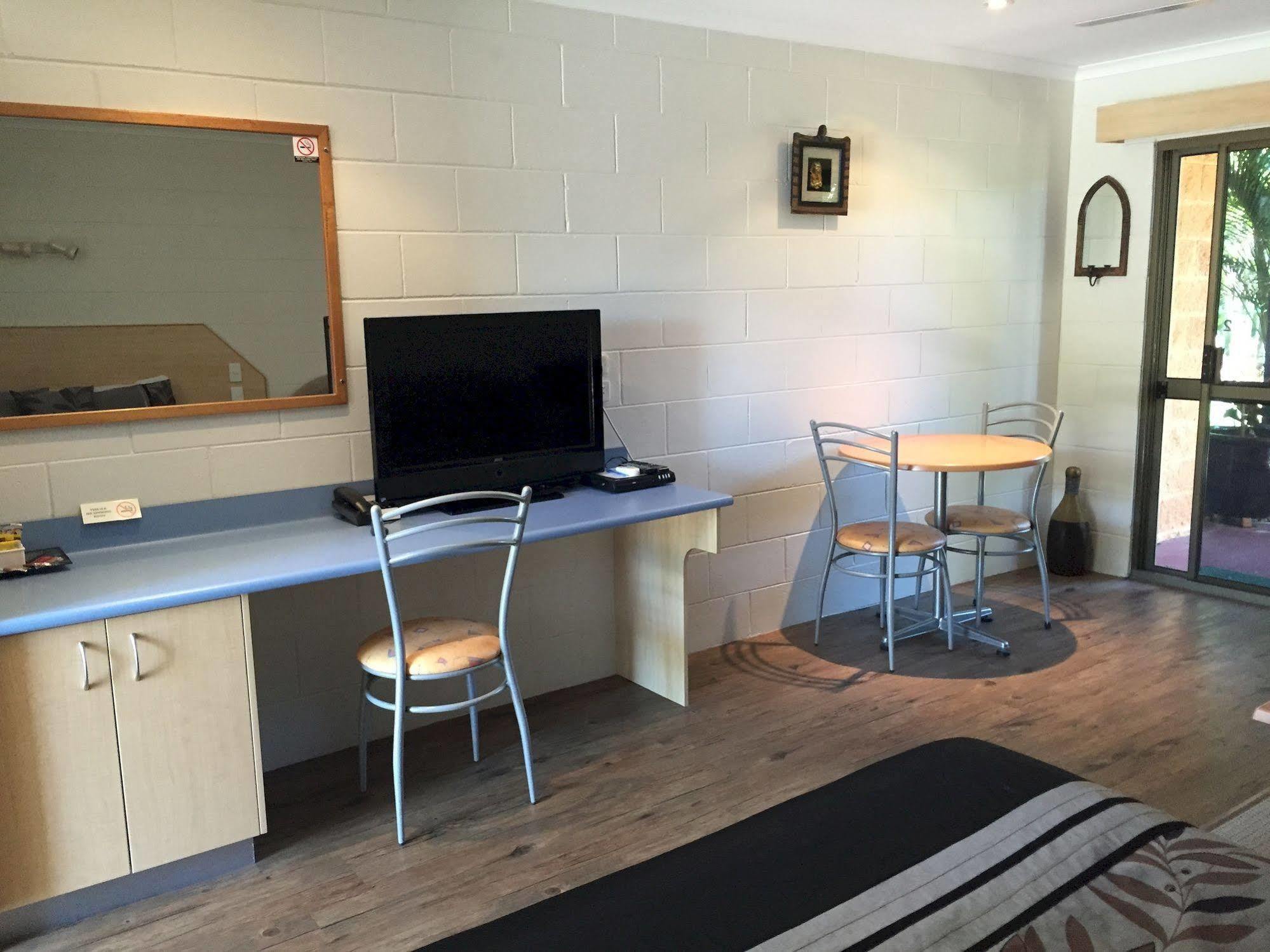 Pialba Motor Inn Hervey Bay Bagian luar foto